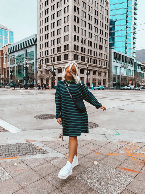 Electric Feel Tee Dress// Navy